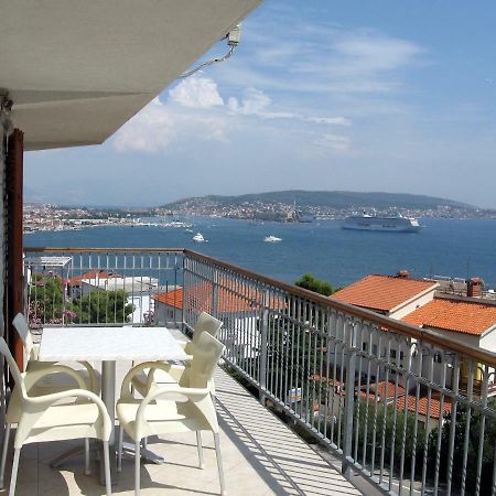 Apartment With Splendid Sea View تروغير المظهر الخارجي الصورة